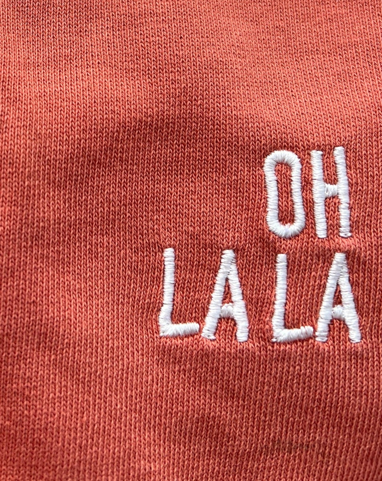 "Oh La La" Unisex-Sweatshirt von @lena.bleibt.hier